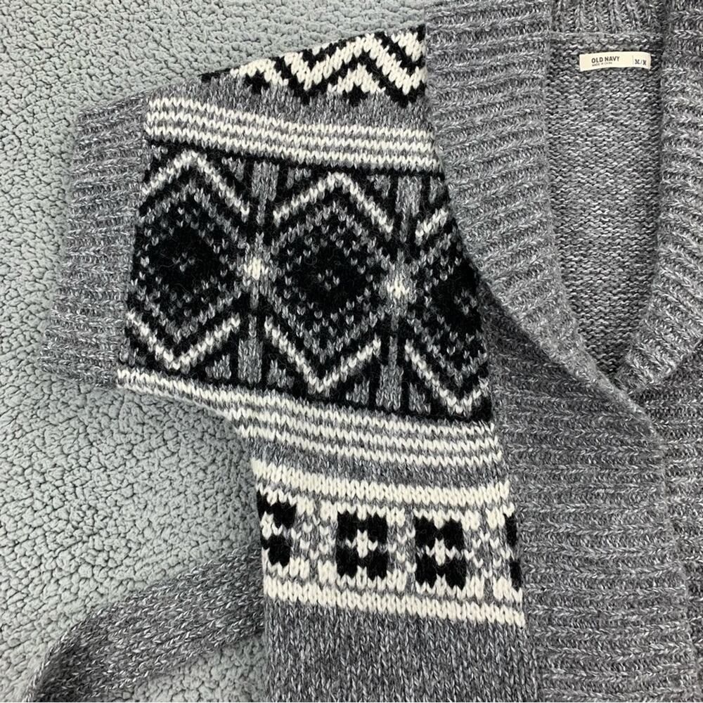 Old Navy Women's Knit Wool Blend Short Sleeve Chunky Cardigan  -  Size:  M - Picture 4 of 16
